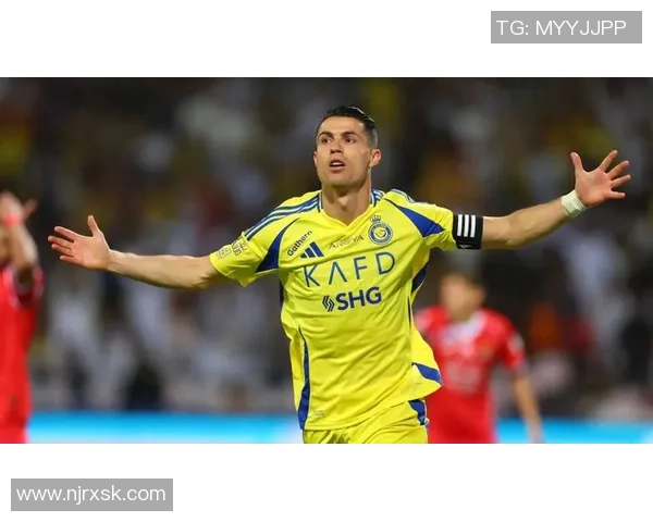 C罗与佩莱的巅峰对决谁能在绿茵场上书写传奇篇章 C罗与佩莱的巅峰对决谁能在绿茵场上书写传奇篇章