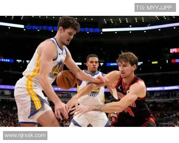 勇士与公牛激战正酣最终结果揭晓引发球迷热议 勇士与公牛激战正酣最终结果揭晓引发球迷热议