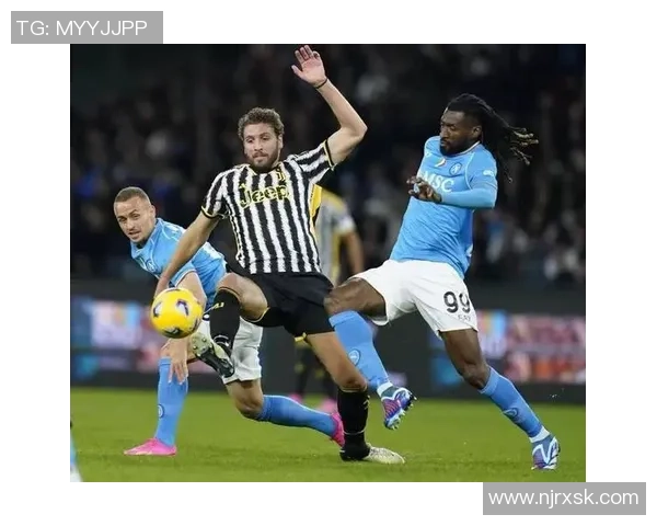 布鲁马与瓦萨的精彩对决揭示了足球战术的魅力与团队合作的重要性